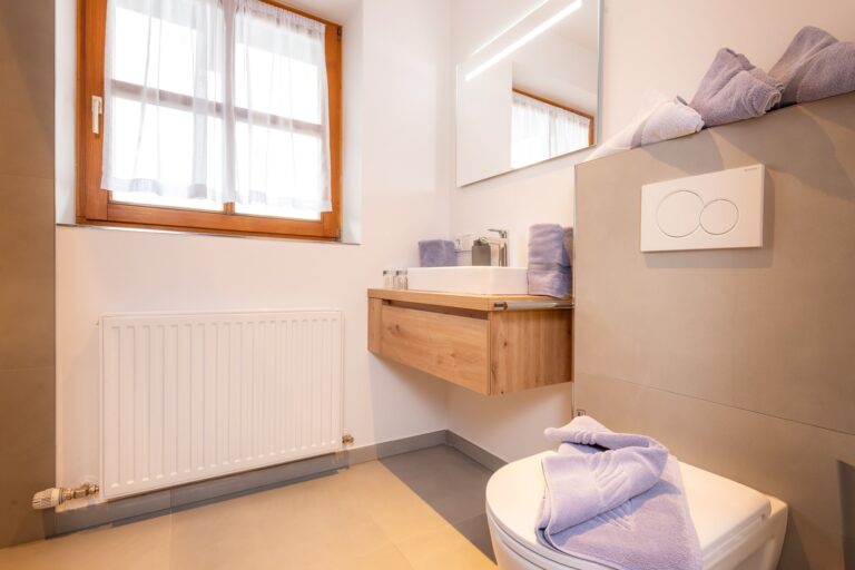 Lavendel 1_Badezimmer - 105-min