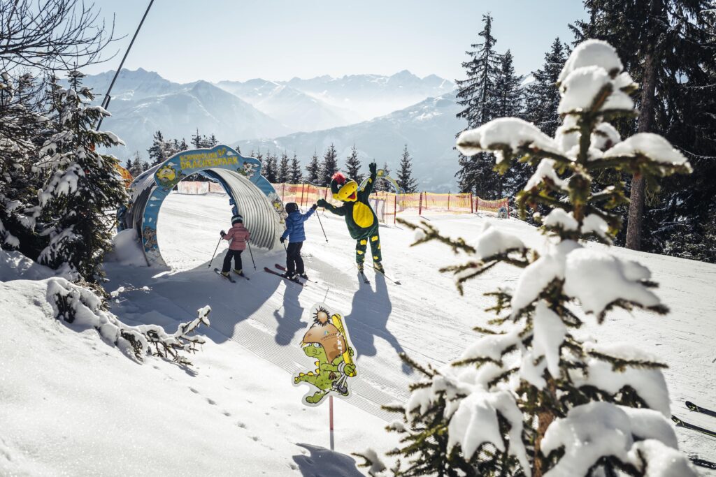 familienspass-kidsslope---family-fun-at-kidsslope-c-zell-am-see-kaprun-tourismus.06042ce1_original-min